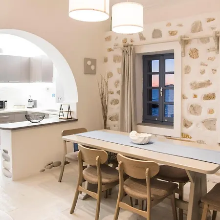 Сasa de vacaciones Kyma Seafront Exceptional 2bd House In Naousa (Paros)