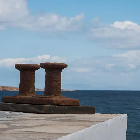 Сasa de vacaciones Kyma Seafront Exceptional 2bd House In