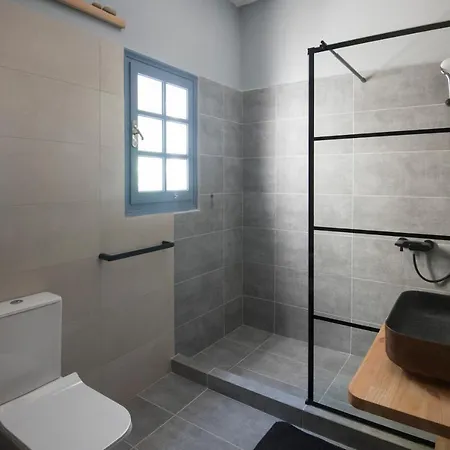 Kyma Seafront Exceptional 2bd House In בית נופש *