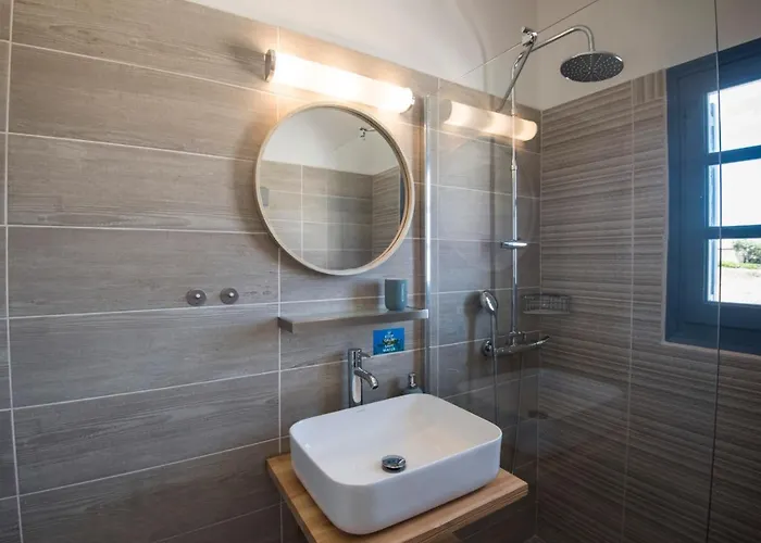 Kyma Seafront Exceptional 2bd House In ناوسا